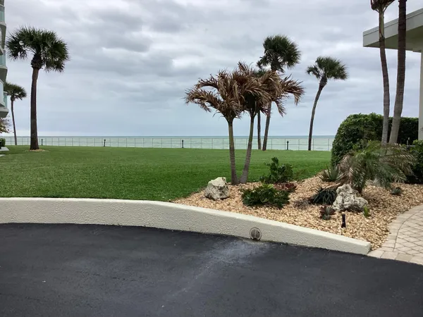 $3,700 | 3554 Ocean Drive, Unit 301, Vero Beach, FL 32963