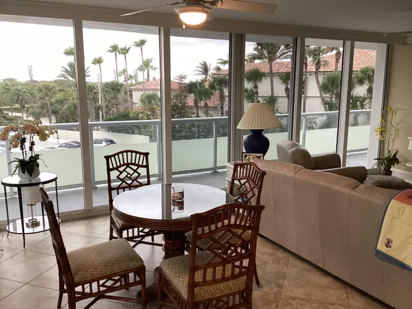 $3,700 | 3554 Ocean Drive, Unit 301, Vero Beach, FL 32963