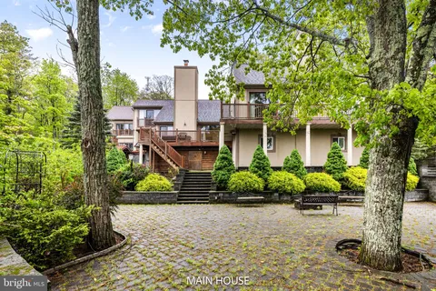 $1,950,000 | 105-107 Attitash Lane, Tafton, PA 18464