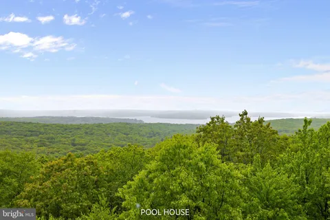 $1,950,000 | 105-107 Attitash Lane, Tafton, PA 18464