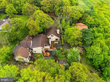 $1,950,000 | 105-107 Attitash Lane, Tafton, PA 18464