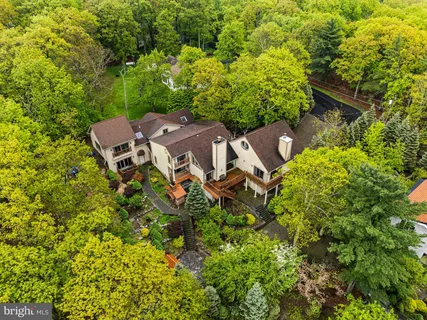 $1,950,000 | 105-107 Attitash Lane, Tafton, PA 18464