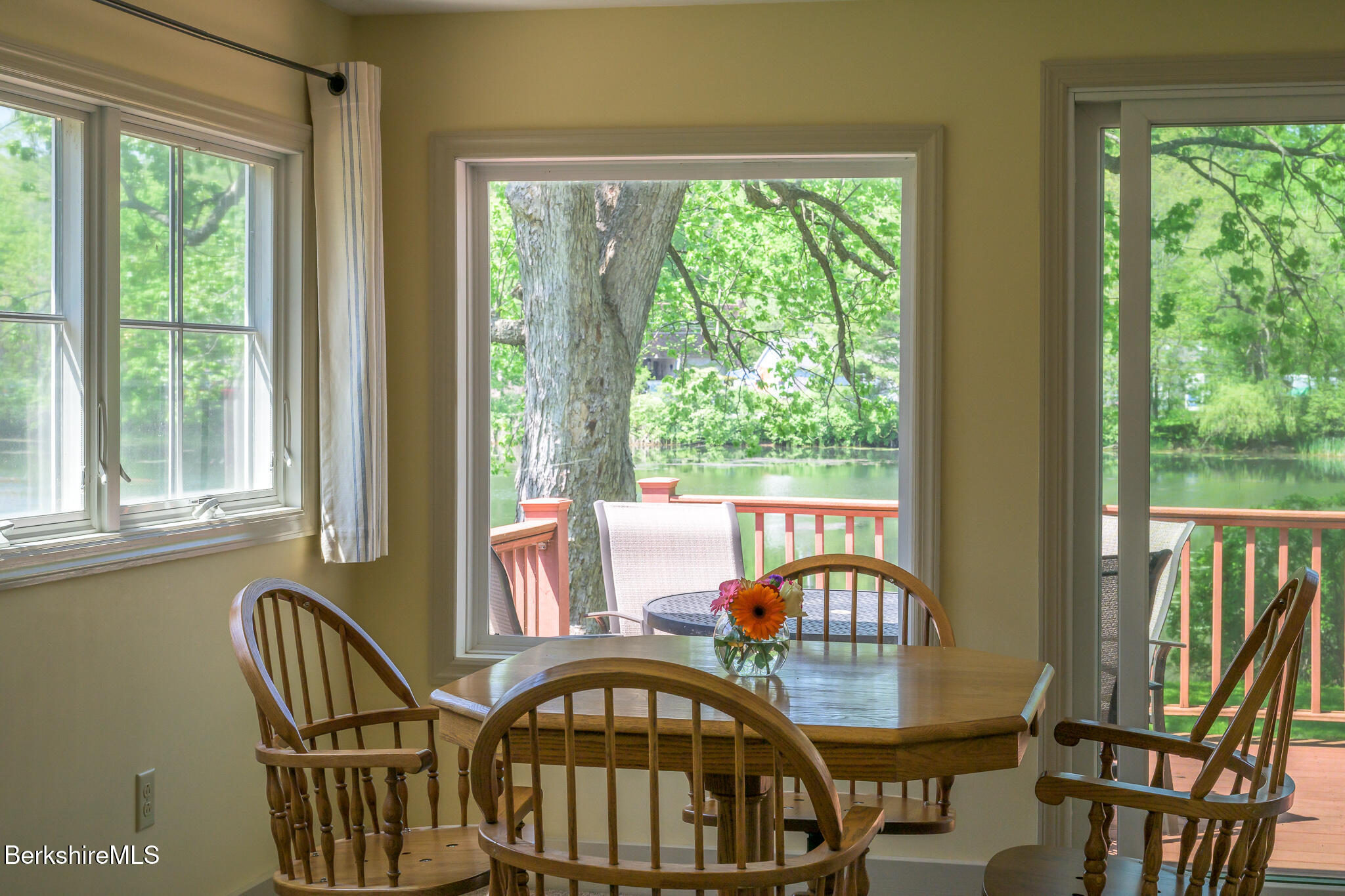 7 Swamp Road West Stockbridge, MA 01266 - Photo 14 of 46 Sun Room