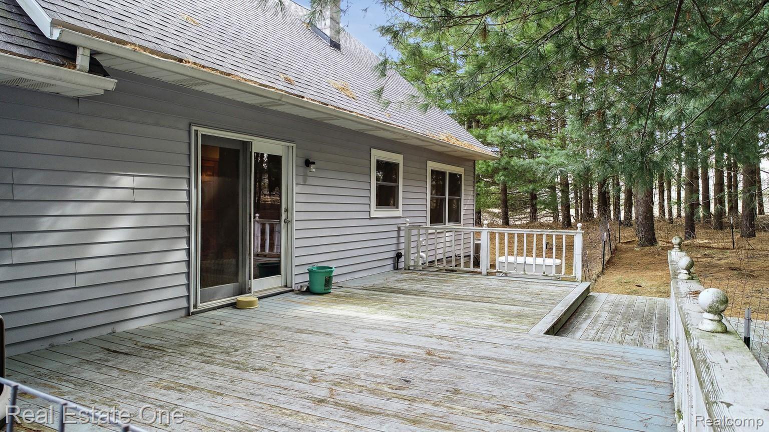 1168 South 5 Lakes Road Lapeer, MI 48446 - Photo 23 of 39 DJI_0050.jpg