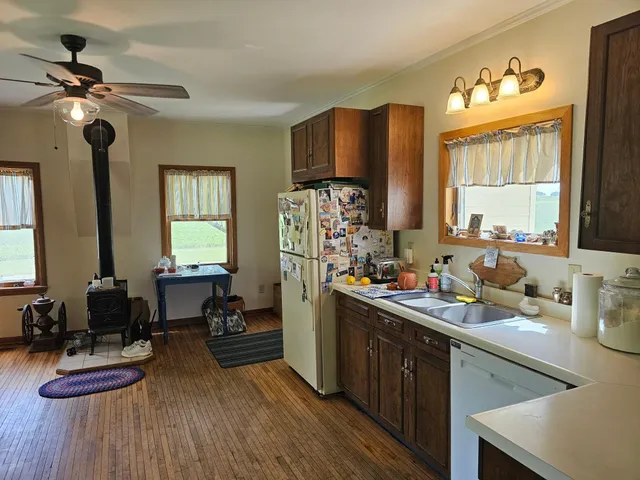 $260,000 | 86389 245th Street, Albert Lea, MN 56007