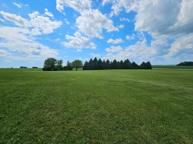 $260,000 | 86389 245th Street, Albert Lea, MN 56007