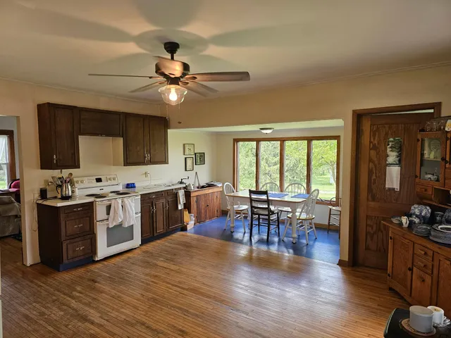 $260,000 | 86389 245th Street, Albert Lea, MN 56007