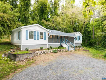 $400,000 | 2068 Lakeside Drive, Charlottesville, VA 22901