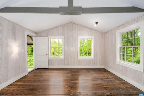 $400,000 | 2068 Lakeside Drive, Charlottesville, VA 22901