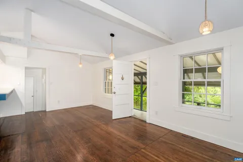 $400,000 | 2068 Lakeside Drive, Charlottesville, VA 22901