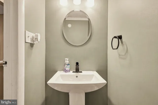 $429,000 | 10161 Wilmington Street, Manassas, VA 20109