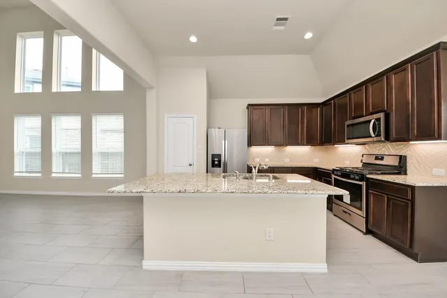 $2,200 | 32903 Silver Meadow Way, Brookshire, TX 77423