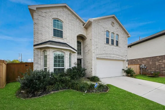 $2,200 | 32903 Silver Meadow Way, Brookshire, TX 77423