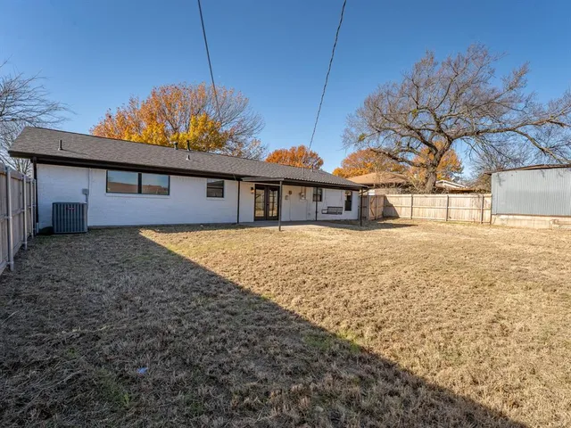 $225,000 | 709 East Clay Street, Bowie, TX 76230