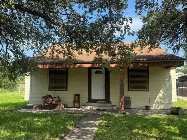 $89,900 | 721 Fetick Avenue, Taft, TX 78390