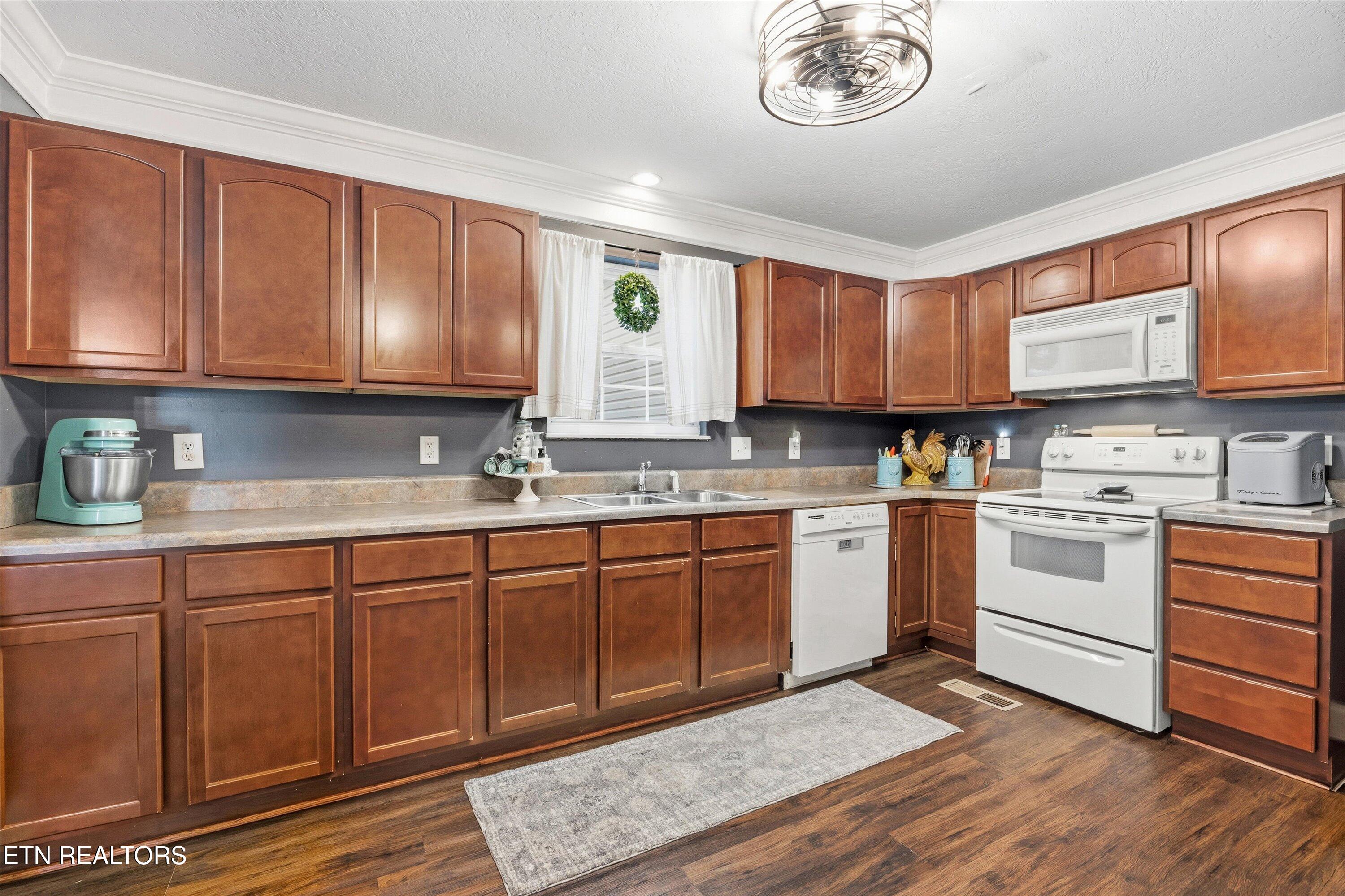 5616 Brown Gap Road Knoxville, TN 37918 - Photo 6 of 40 08-5616 Brown Gap Rd30