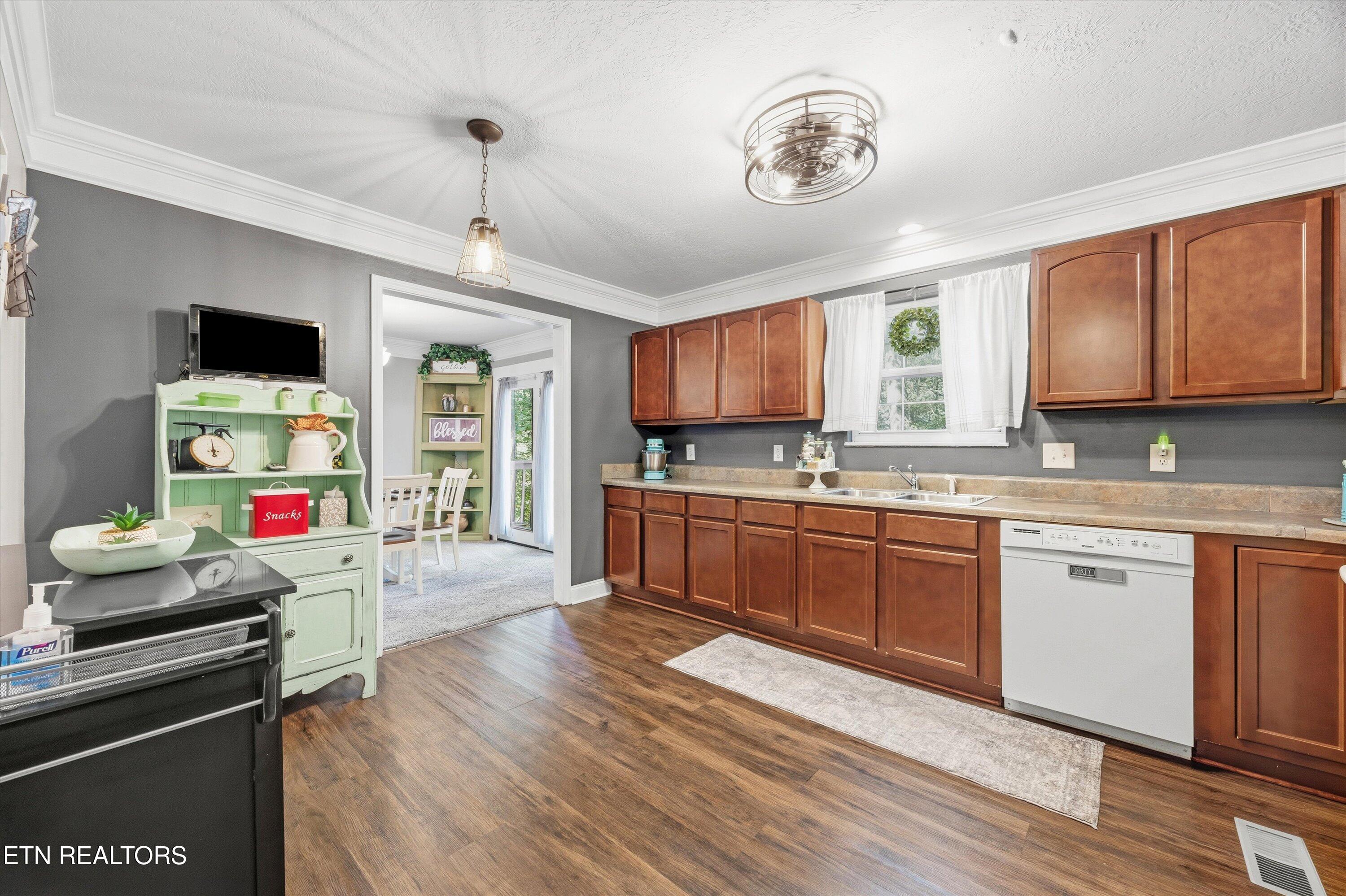 5616 Brown Gap Road Knoxville, TN 37918 - Photo 8 of 40 10-5616 Brown Gap Rd32