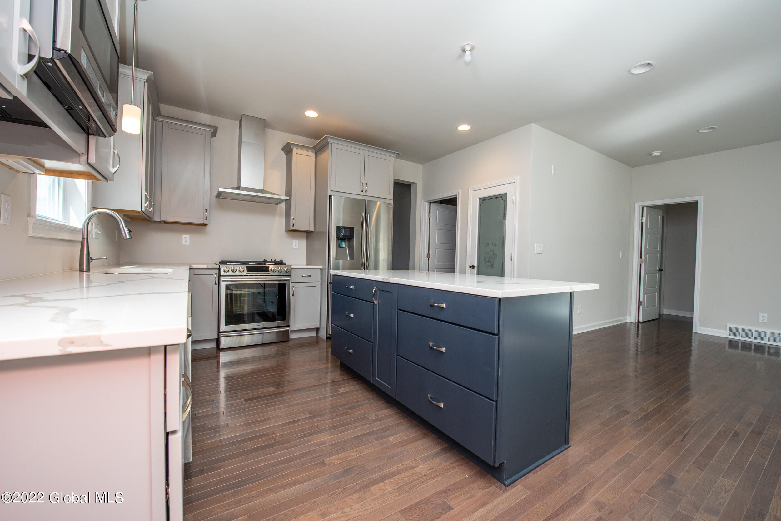 3 Pine Bush Road Schenectady, NY 12304 - Photo 9 of 24 REN_5295