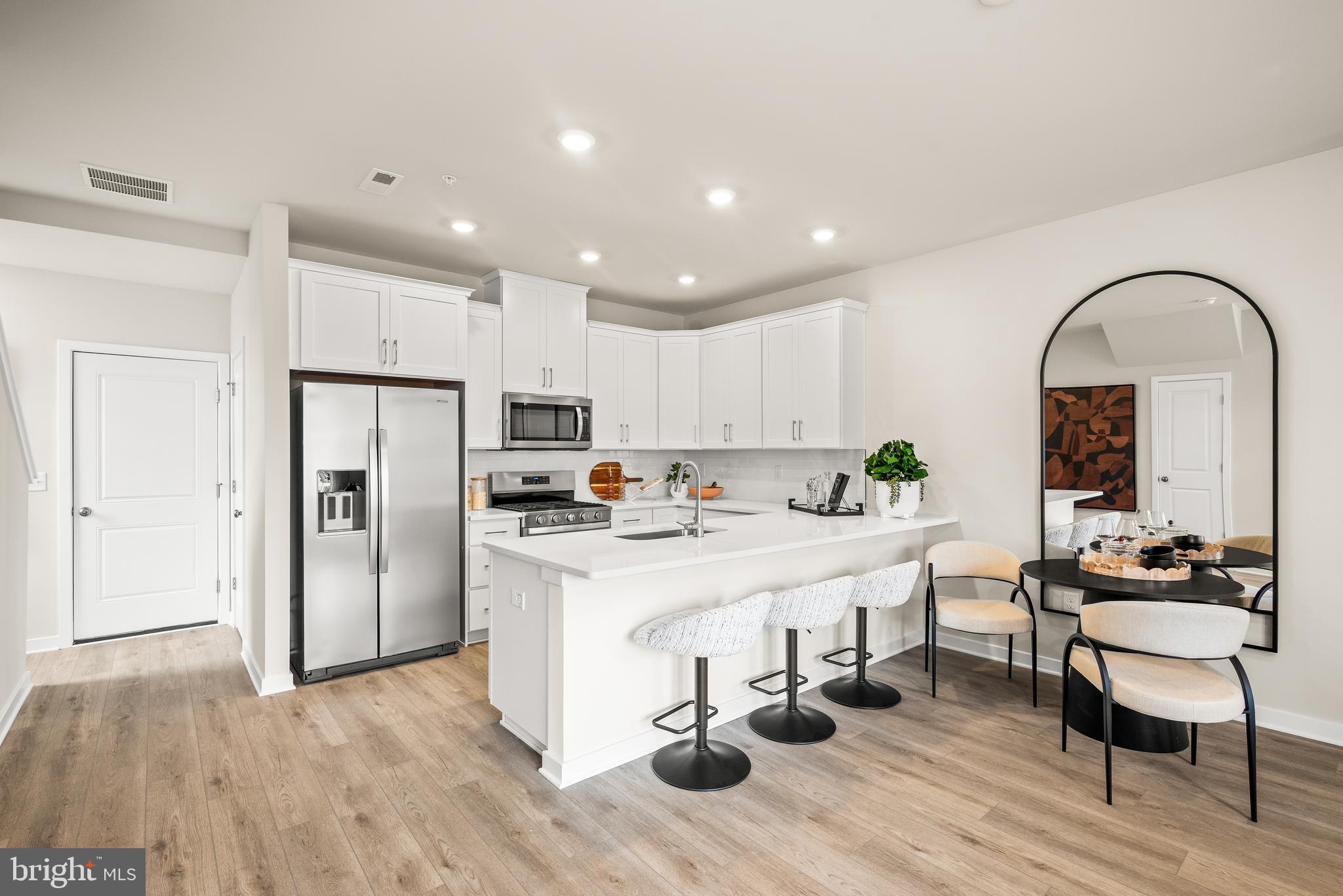 856 Graphite Drive Phoenixville, PA 19460 - Photo 4 of 27