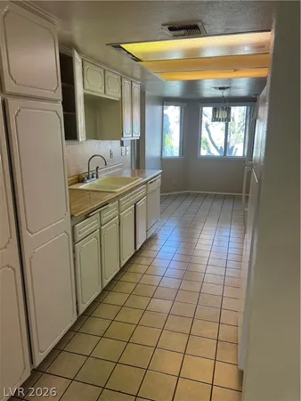 $1,750 | 2625 Lourdes Avenue, Las Vegas, NV 89102