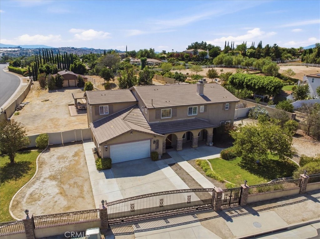 17731 Glen Hollow Way Riverside, CA 92504 - Photo 9 of 66