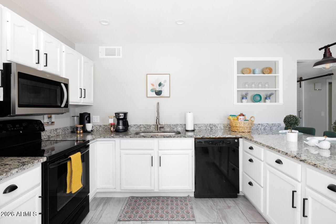 3011 South Country Club Way Tempe, AZ 85282 - Photo 6 of 36 05 Large