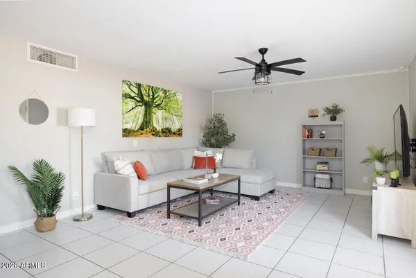 $2,400 | 3011 South Country Club Way, Tempe, AZ 85282