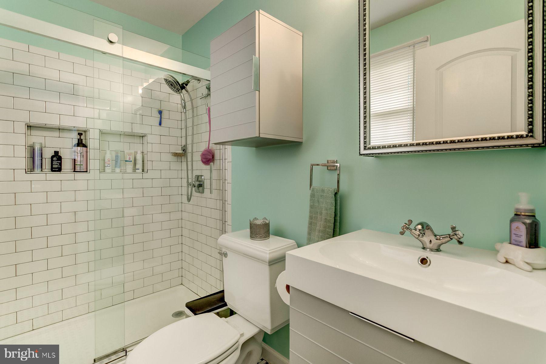4305 Mispillion Road Baltimore, MD 21236 - Photo 22 of 37 OWNER BATHROOM