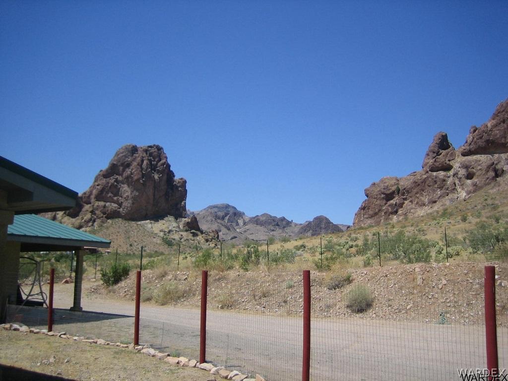 3064 Tennessee Road Golden Valley, AZ 86413 - Photo 29 of 32 a view of a outdoor space