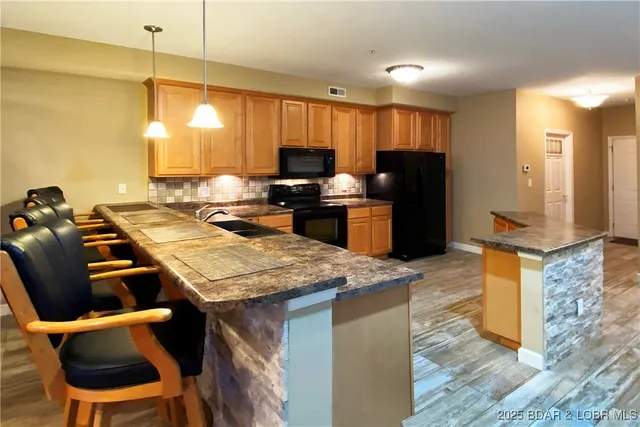 $479,000 | 1200 Lands End Parkway, Unit 123, Osage Beach, MO 65065