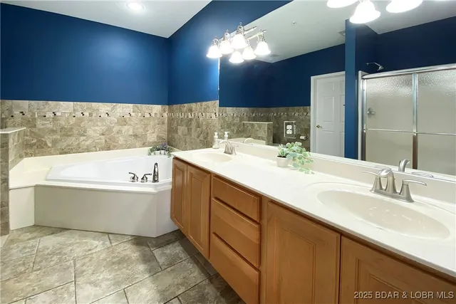 $479,000 | 1200 Lands End Parkway, Unit 123, Osage Beach, MO 65065