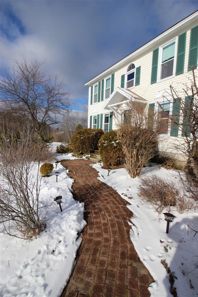 2 Shadow Ridge Road Londonderry, NH 03053 - Photo 3 of 27 Gallery Image 3