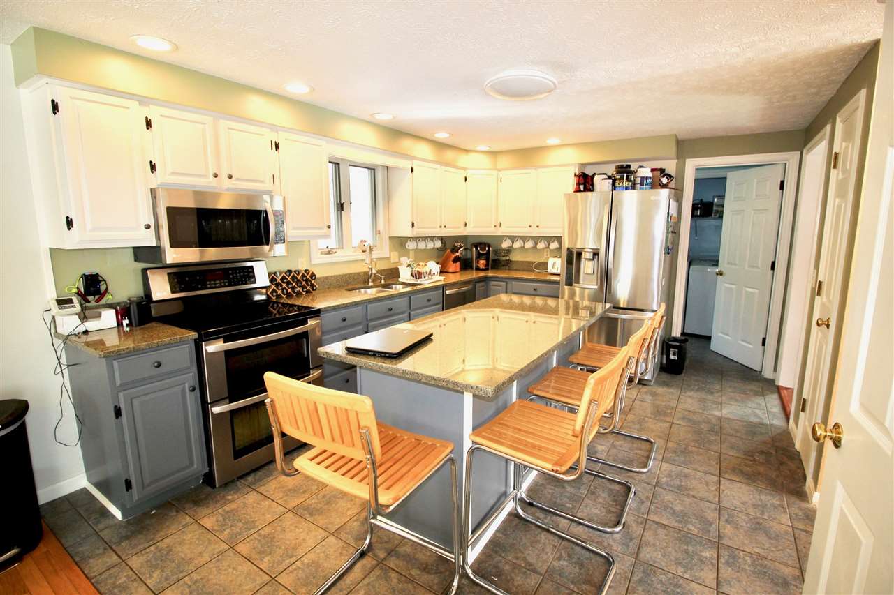 2 Shadow Ridge Road Londonderry, NH 03053 - Photo 4 of 27 Gallery Image 4