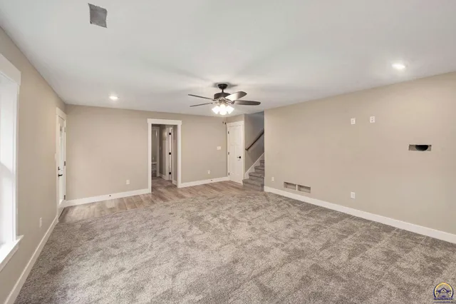 $424,995 | 4406 Southwest Lakeside Drive, Topeka, KS 66610