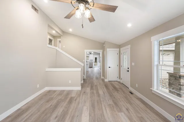 $424,995 | 4406 Southwest Lakeside Drive, Topeka, KS 66610