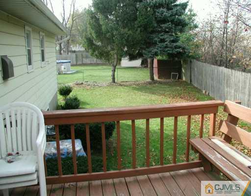 8 Elizabeth Court Edison, NJ 08817 - Photo 8 of 8