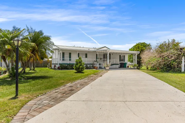 $179,000 | 1697 Southwest 35th Circle, Okeechobee, FL 34974