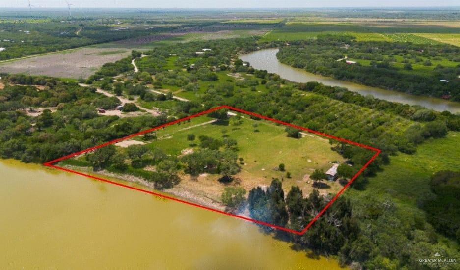 30504 Poco Parte Los Fresnos, TX 78566 - Photo 17 of 20 a view of a lake from a yard