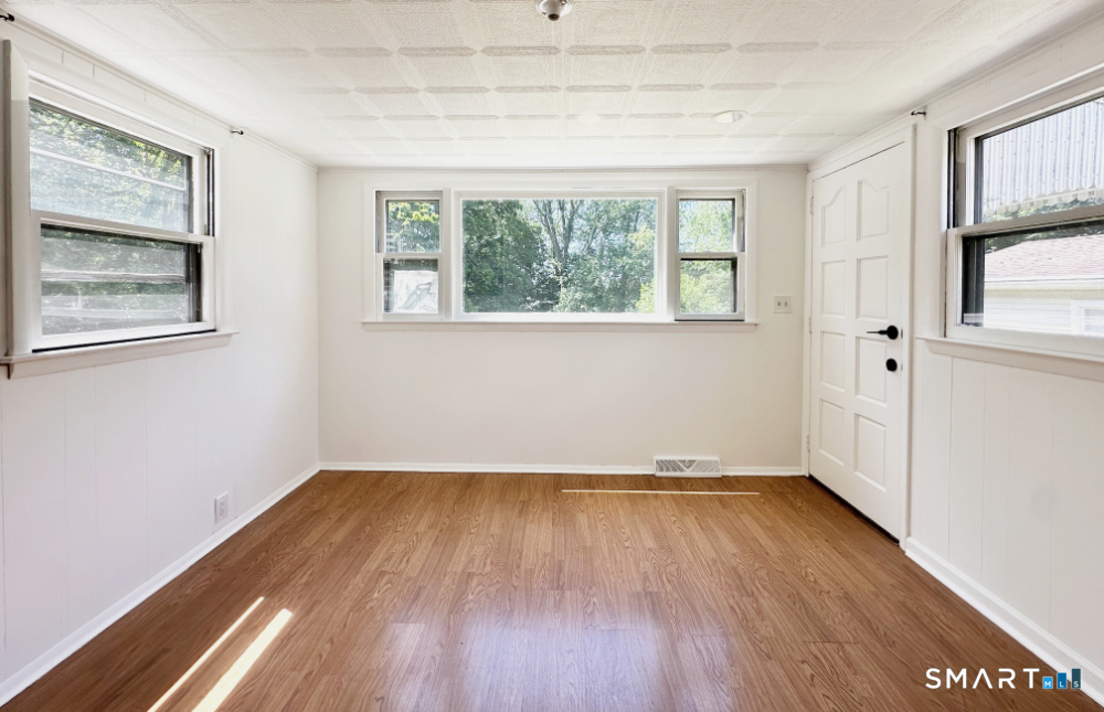 225 Battis Road Hamden, CT 06514 - Photo 10 of 23