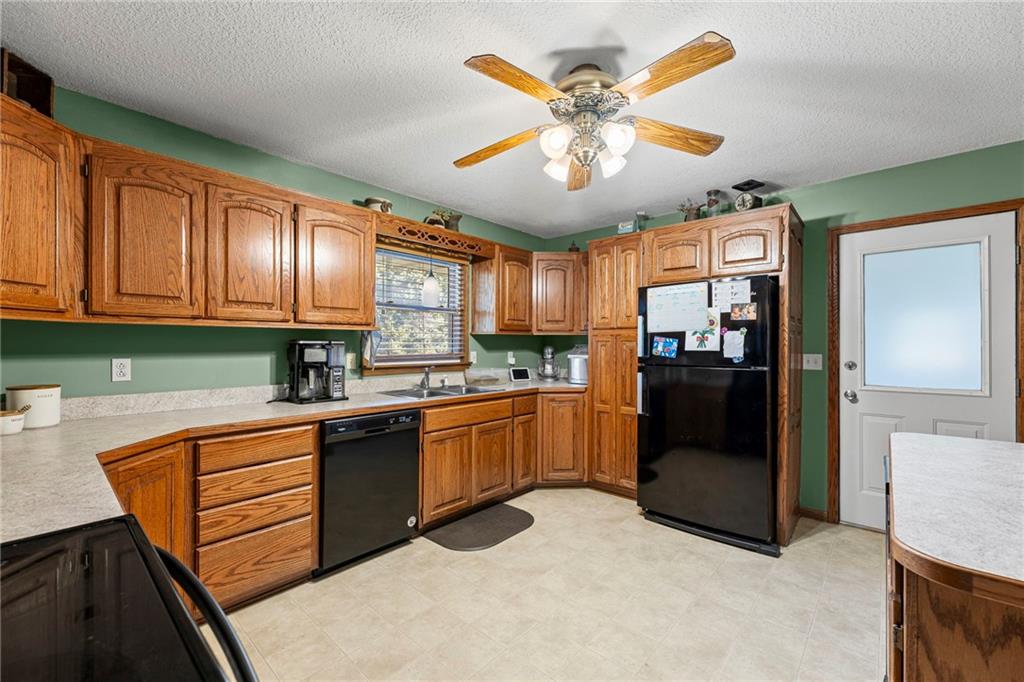 4584 Mucho Gusto Road Vassar, KS 66543 - Photo 12 of 40