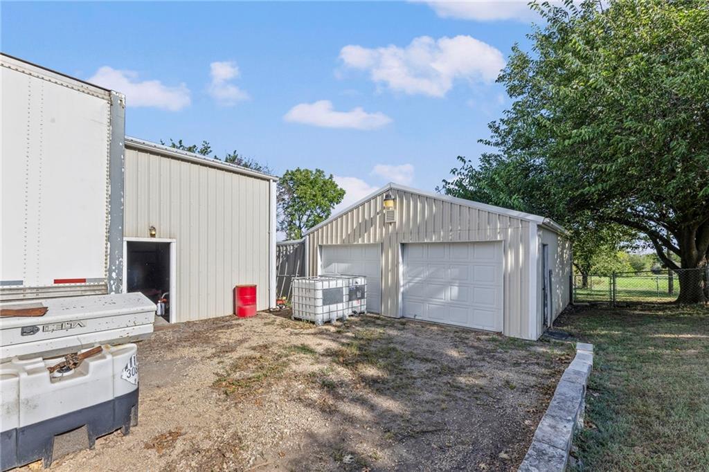 4584 Mucho Gusto Road Vassar, KS 66543 - Photo 33 of 40