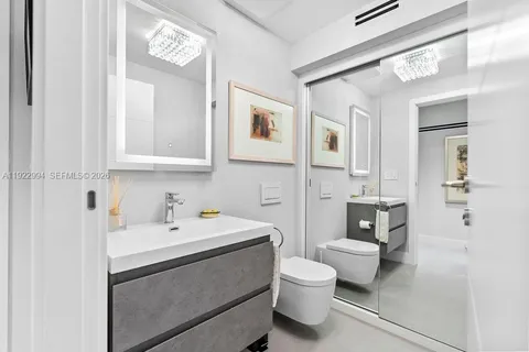 $4,995,000 | 4095 Battersea Road, Miami, FL 33133