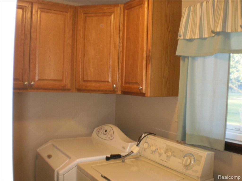 14075 Newburgh Road Livonia, MI 48150 - Photo 13 of 20 1st flr laundry rm