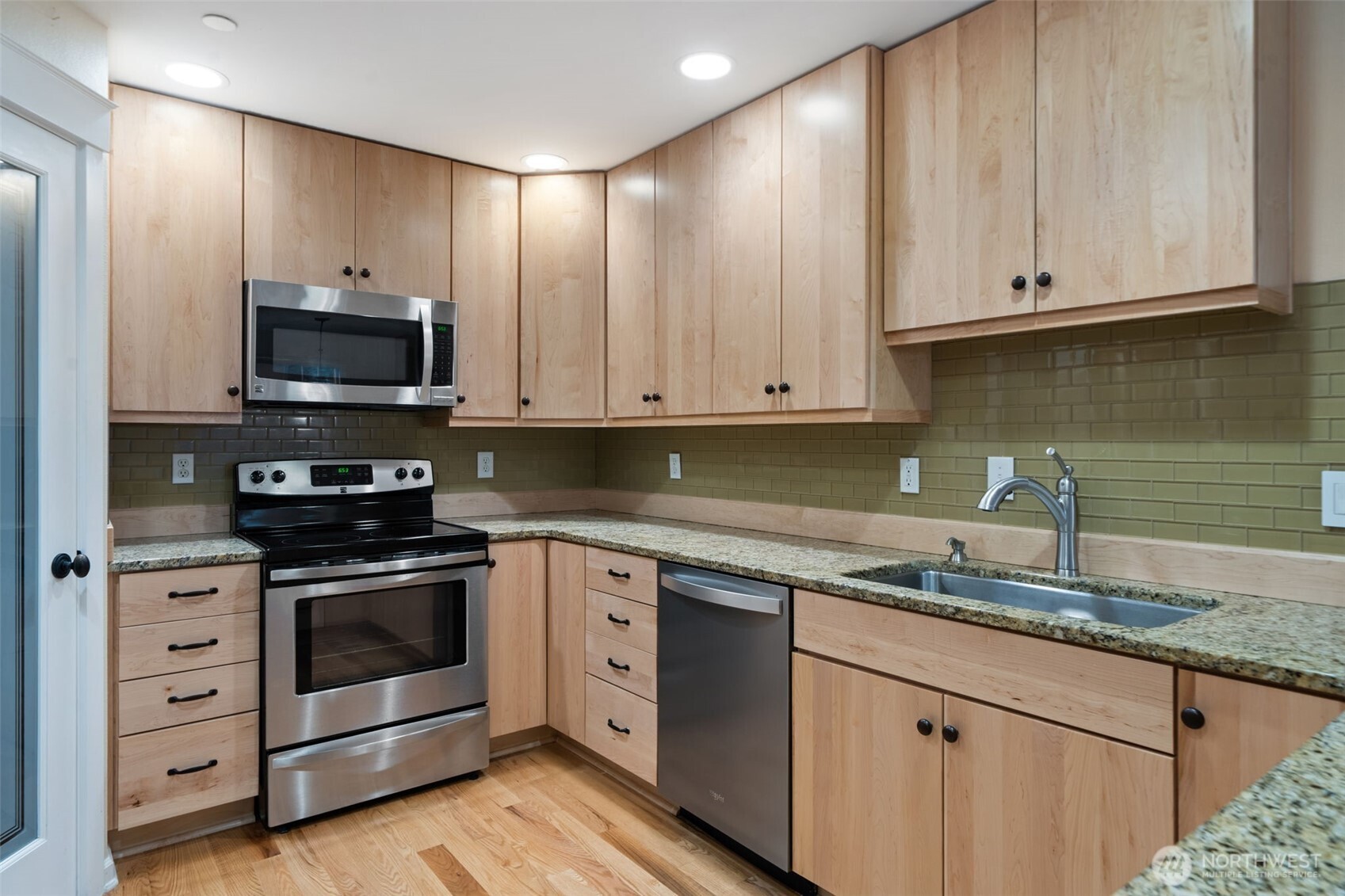 321 East Soderberg Road, Unit D12 Allyn, WA 98524 - Photo 17 of 37 Gallery Image 17
