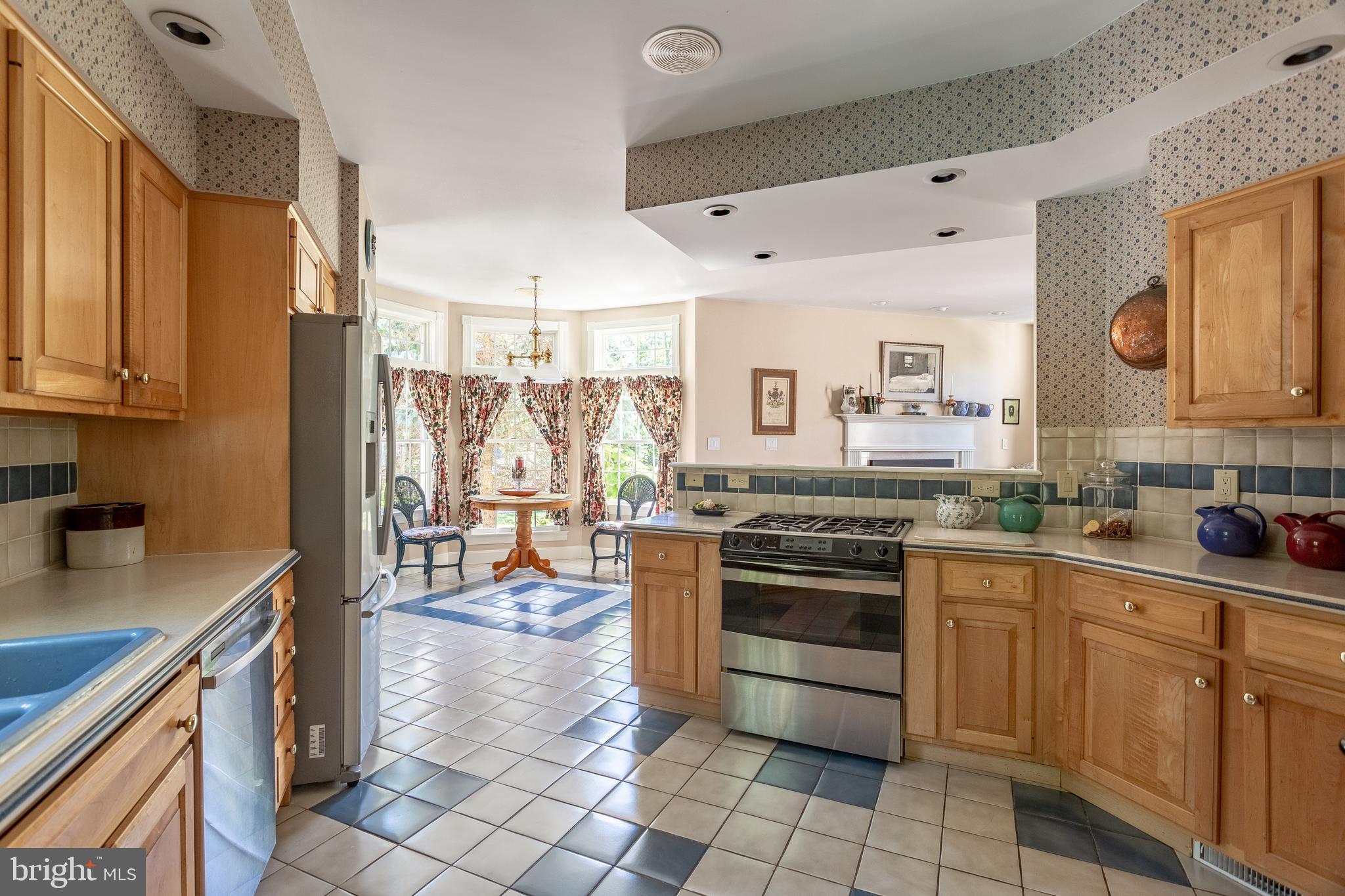 2095 Knight Road Pennsburg, PA 18073 - Photo 22 of 47