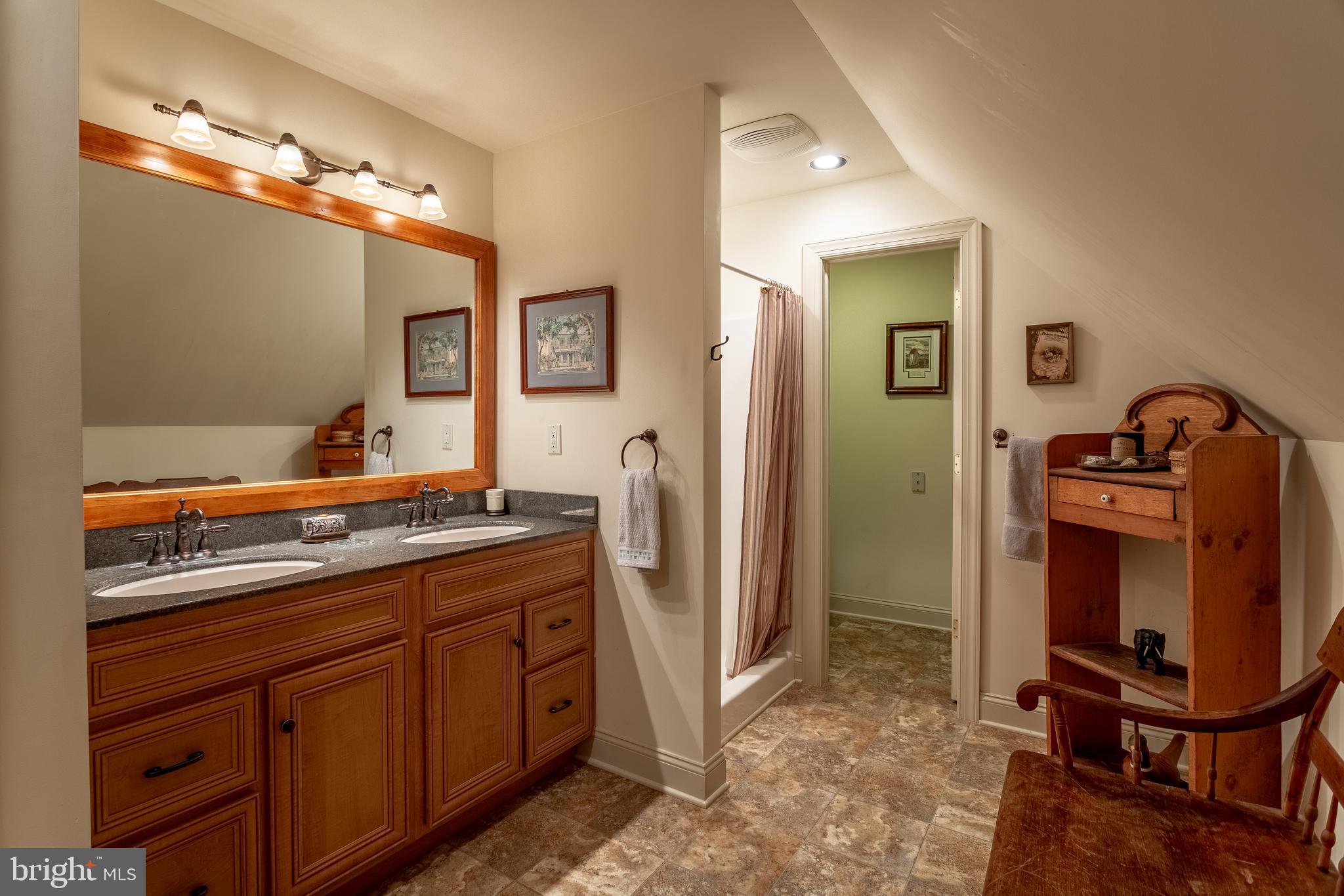 2095 Knight Road Pennsburg, PA 18073 - Photo 37 of 47
