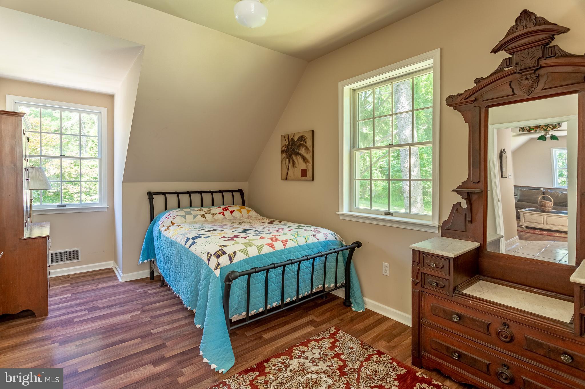 2095 Knight Road Pennsburg, PA 18073 - Photo 43 of 47