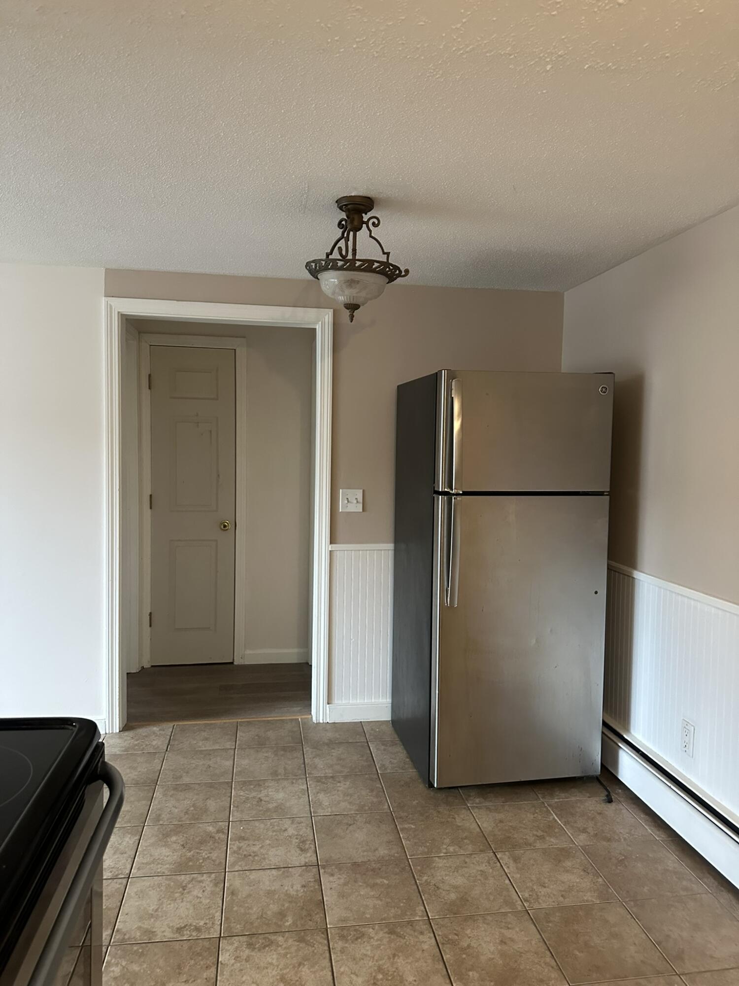 428 Main Street, Unit 111 West Dennis, MA 02670 - Photo 4 of 17 Kitchen (2)