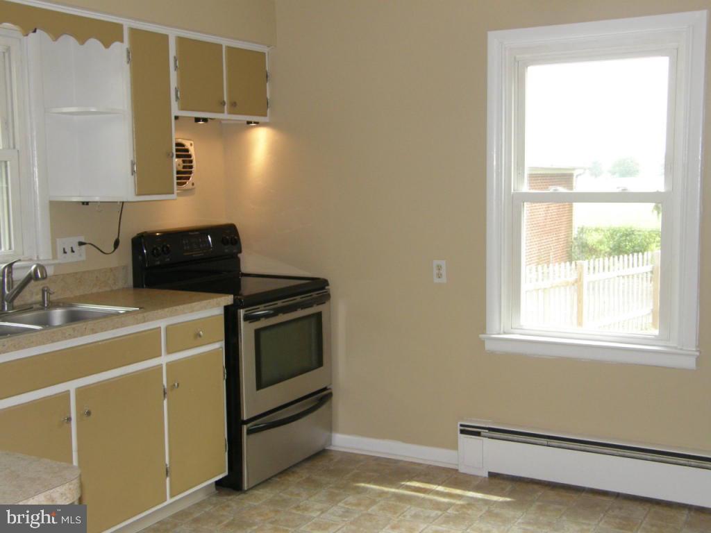 346 Pinkerton Road Mount Joy, PA 17552 - Photo 4 of 26 Gallery Image 4