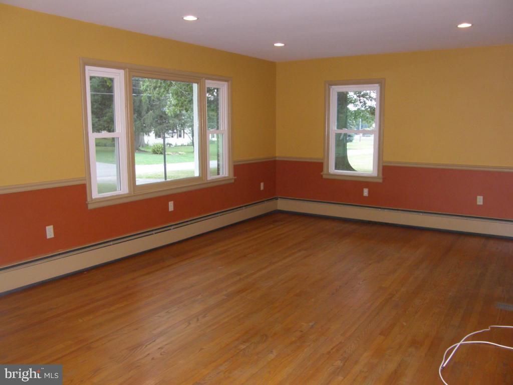346 Pinkerton Road Mount Joy, PA 17552 - Photo 10 of 26 Gallery Image 10
